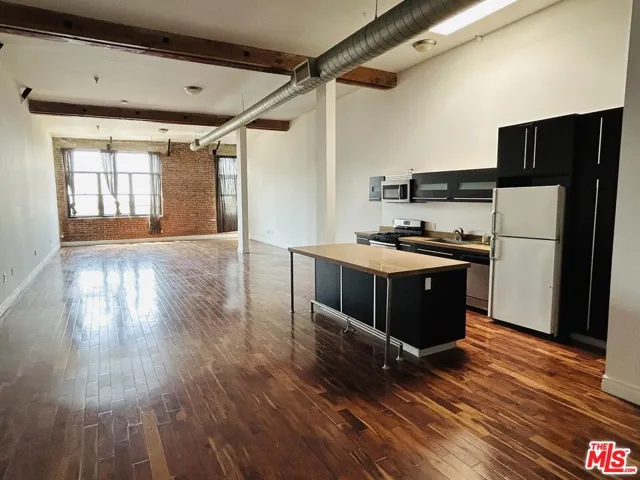 652 Mateo Street 306, Los Angeles, California 90021