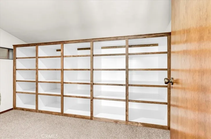 Walk in closet