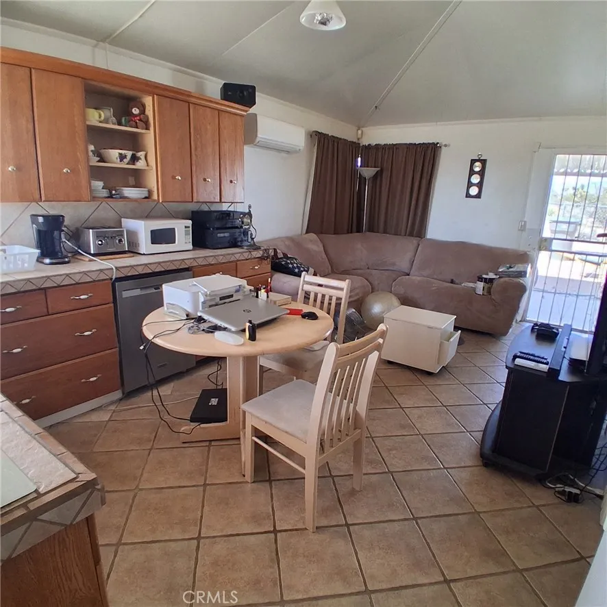 58388 Aberdeen Dr., Yucca Valley, California 92284 home-pic-17