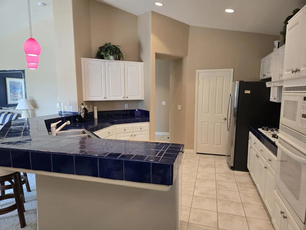 67645 S Laguna Drive, Cathedral City, California 92234 home-pic-9