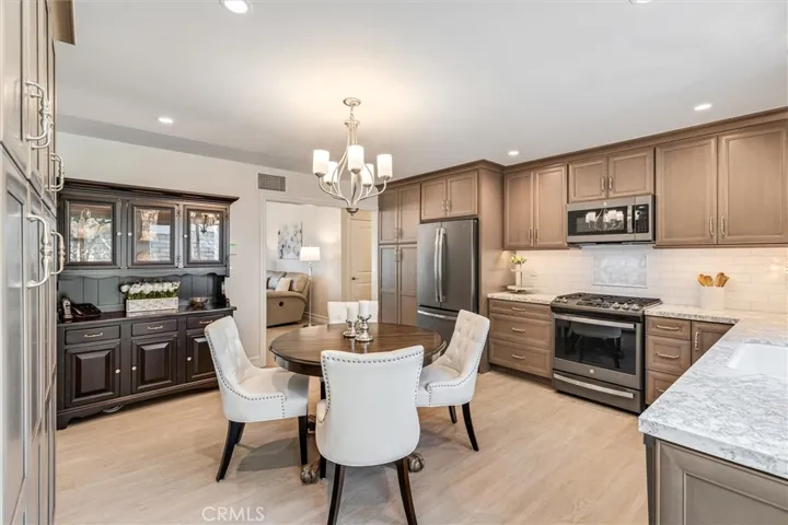 5651 Lynnbrook Plaza, Yorba Linda, California 92886