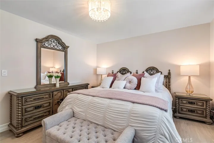 5651 Lynnbrook Plaza, Yorba Linda, California 92886