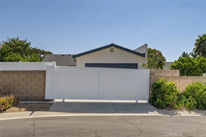 5651 Lynnbrook Plaza, Yorba Linda, California 92886