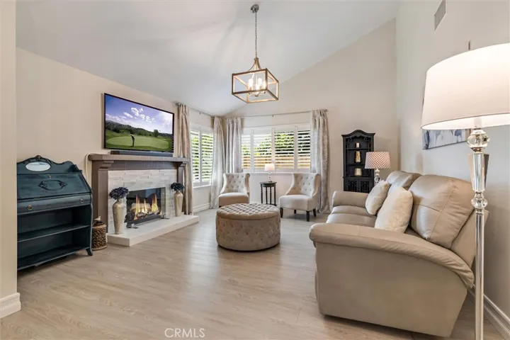 5651 Lynnbrook Plaza, Yorba Linda, California 92886