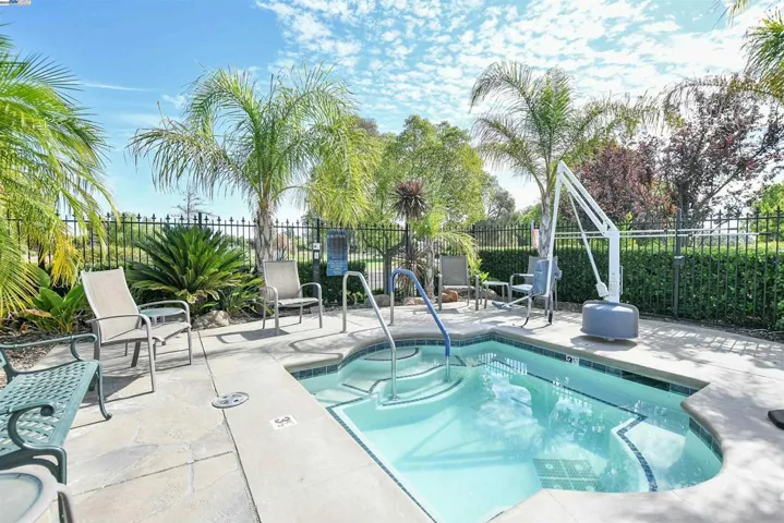 989 Centennial Dr, Brentwood, California 94513