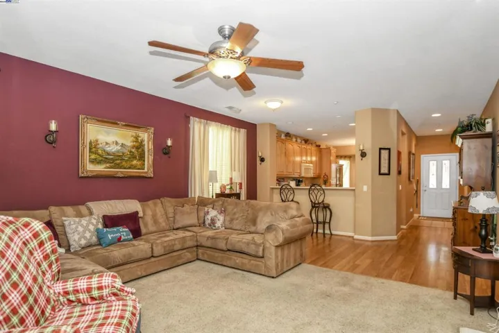 989 Centennial Dr, Brentwood, California 94513