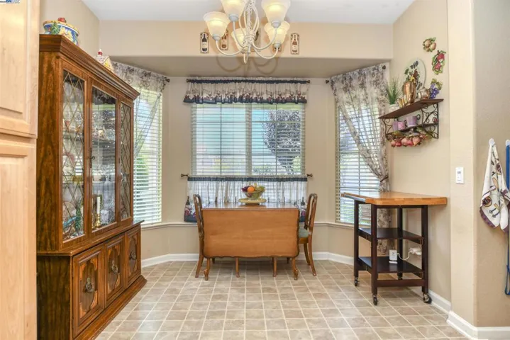 989 Centennial Dr, Brentwood, California 94513
