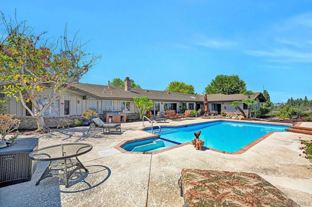 17505 Corte Lomas Verde, Poway, California 92064 home-pic-34