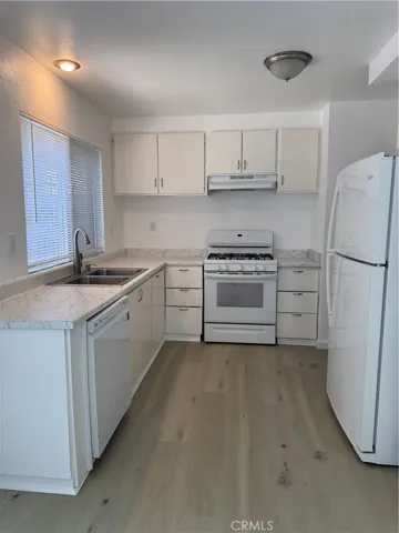 7933 Primrose Lane, Highland, California 92346