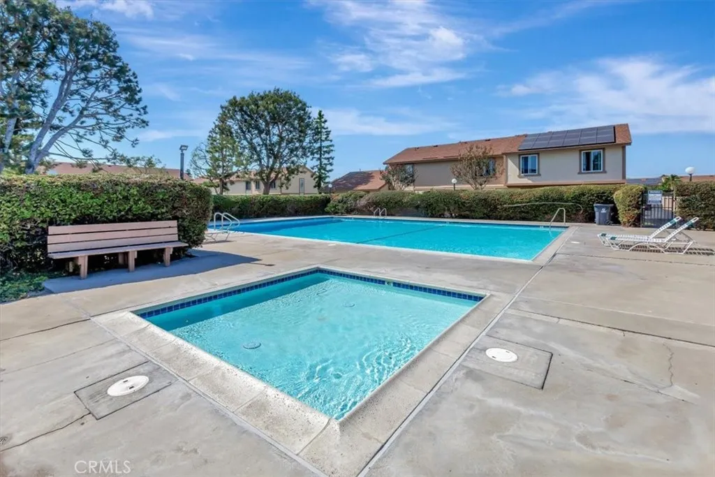 370 Carriage Drive B, Santa Ana, California 92707 home-pic-20