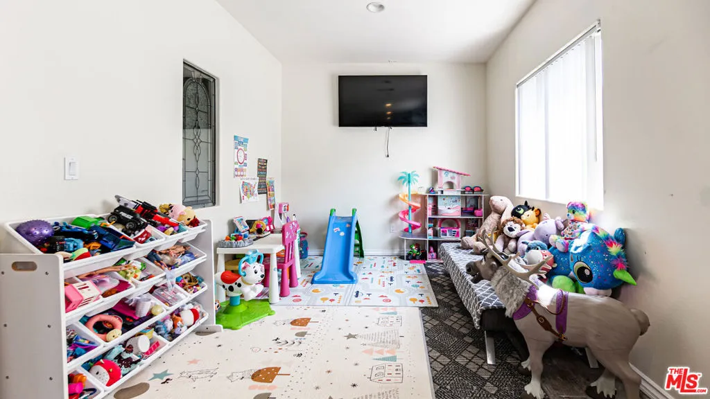 19002 E Smiley Drive, Orange, California 92869 home-pic-39