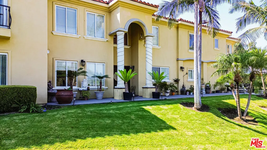 19002 E Smiley Drive, Orange, California 92869 home-pic-1