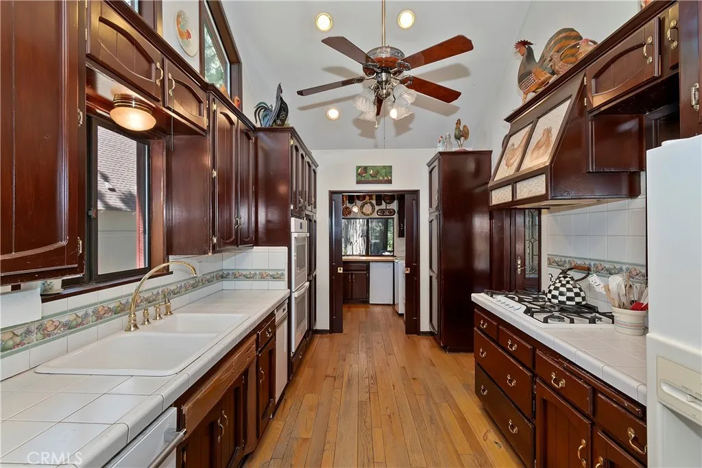 701 Zurich Drive, Lake Arrowhead, California 92352 home-pic-14