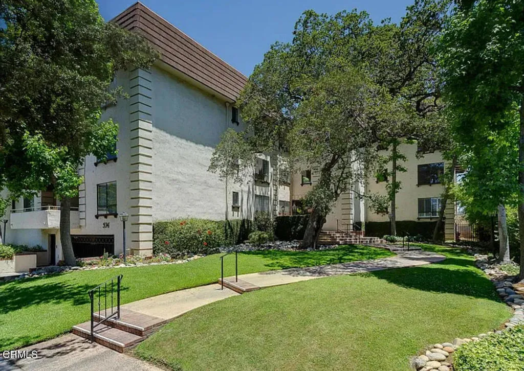 534 S S Oak Knoll Avenue 105, Pasadena, California 91101, 2 Bedrooms Bedrooms, ,2 BathroomsBathrooms,Residential Lease,For Rent,S Oak Knoll,P1-23663