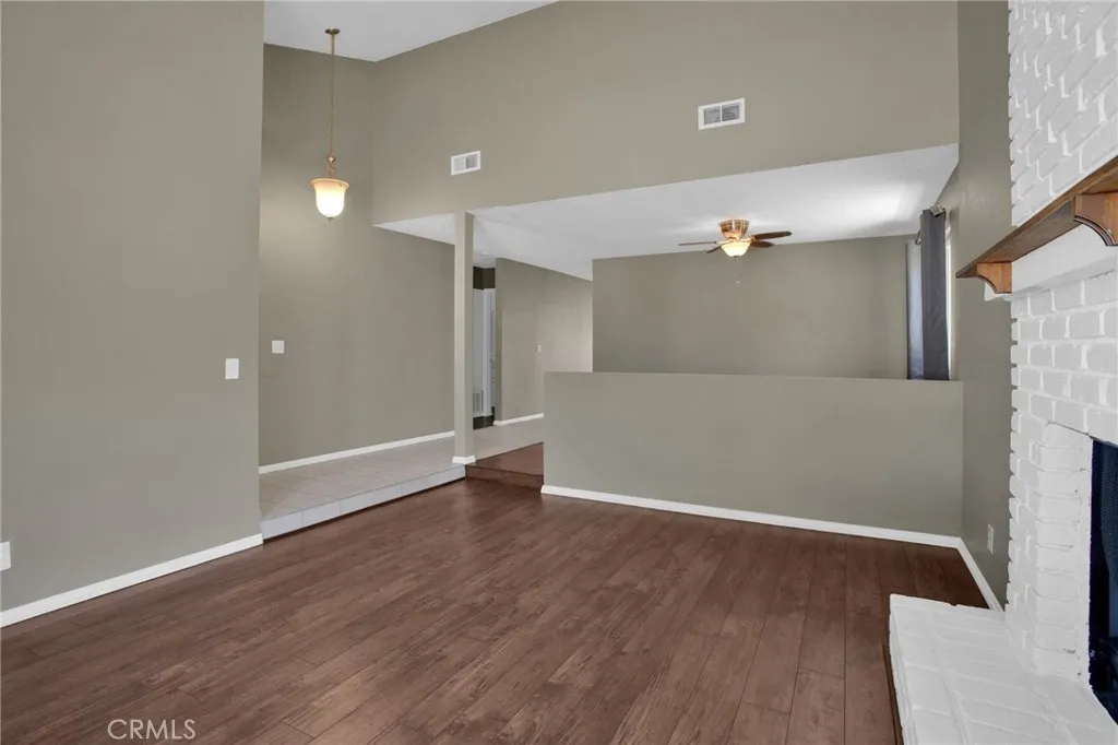 17965 Fremontia Lane, Victorville, California 92395 home-pic-11