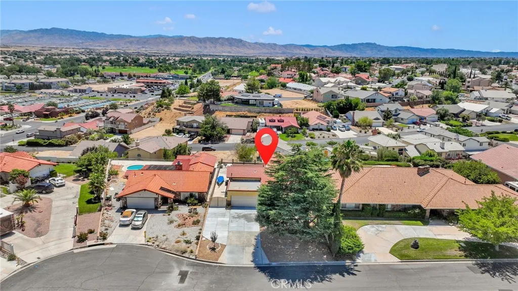 17965 Fremontia Lane, Victorville, California 92395 home-pic-35