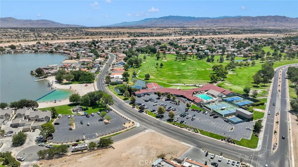 17965 Fremontia Lane, Victorville, California 92395 home-pic-42