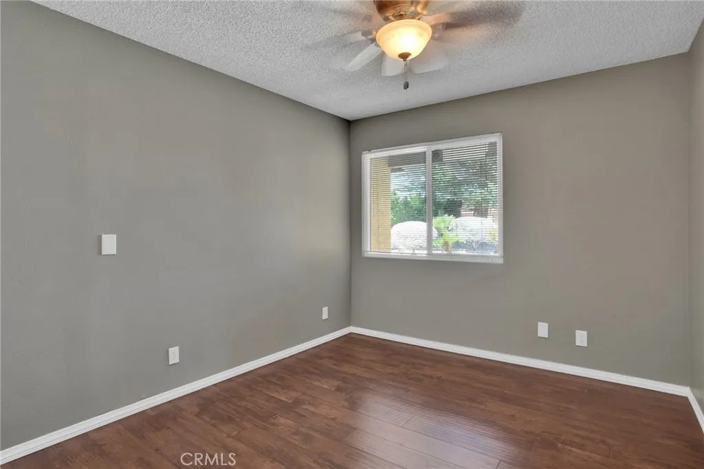 17965 Fremontia Lane, Victorville, California 92395 home-pic-21