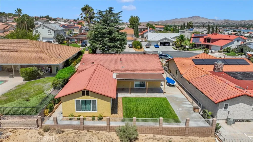 17965 Fremontia Lane, Victorville, California 92395 home-pic-38