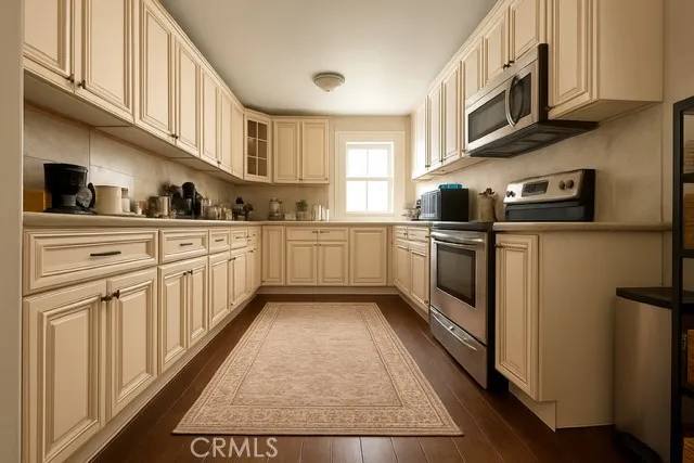 5141 Auckland Avenue, Toluca Lake, California 91601 home-pic-5