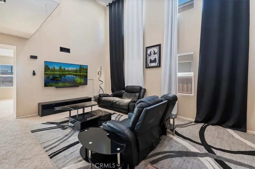 15165 Bluffside Lane, Victorville, California 92394 home-pic-7