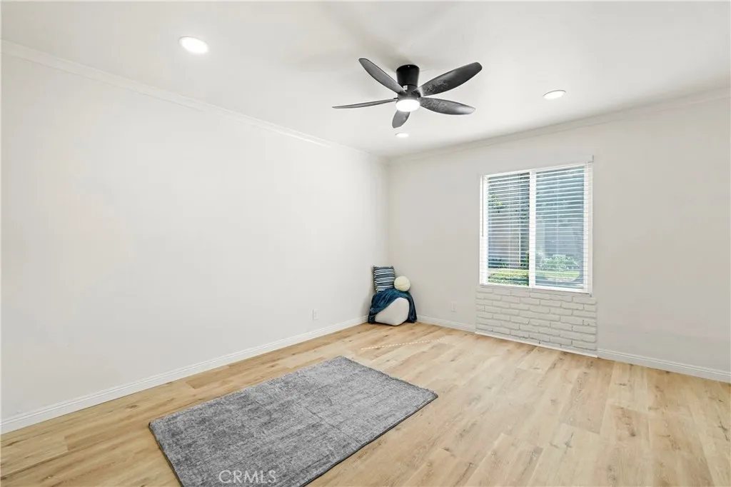23254 Orange Avenue 7, Lake Forest, California 92630 home-pic-16