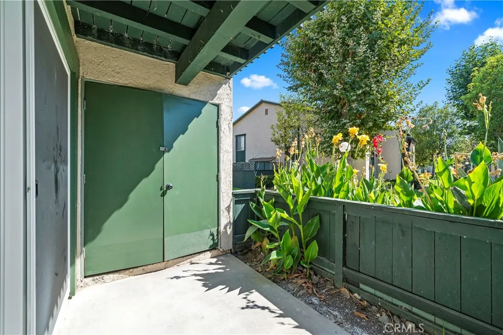 23254 Orange Avenue 7, Lake Forest, California 92630 home-pic-28
