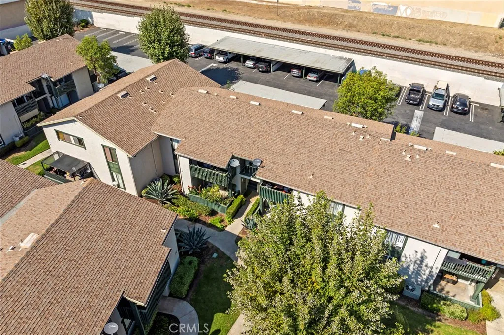 23254 Orange Avenue 7, Lake Forest, California 92630 home-pic-21