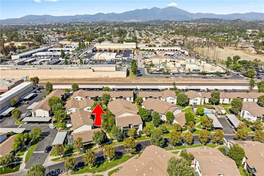 23254 Orange Avenue 7, Lake Forest, California 92630 home-pic-26