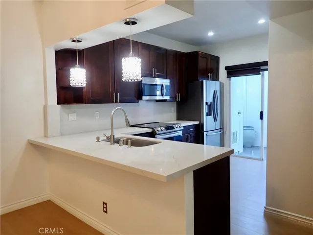 5423 Spanish Oak Lane A, Oak Park, California 91377