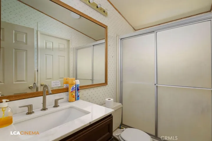 6004 Maple Avenue, Mountain Mesa, California 93240