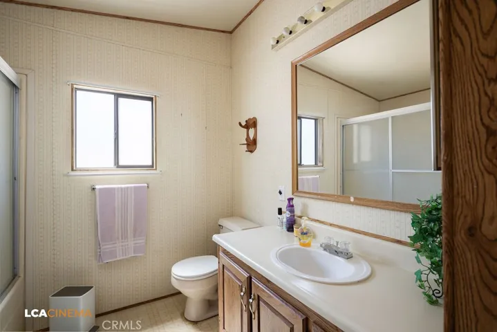 6004 Maple Avenue, Mountain Mesa, California 93240