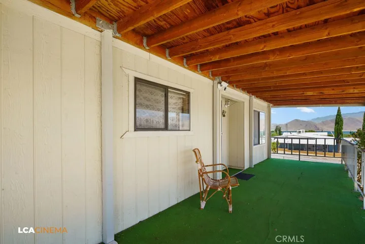 6004 Maple Avenue, Mountain Mesa, California 93240