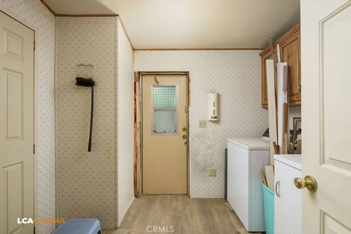 6004 Maple Avenue, Mountain Mesa, California 93240