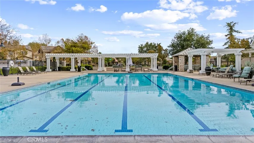 7169 Logsdon Drive, Eastvale, California 92880