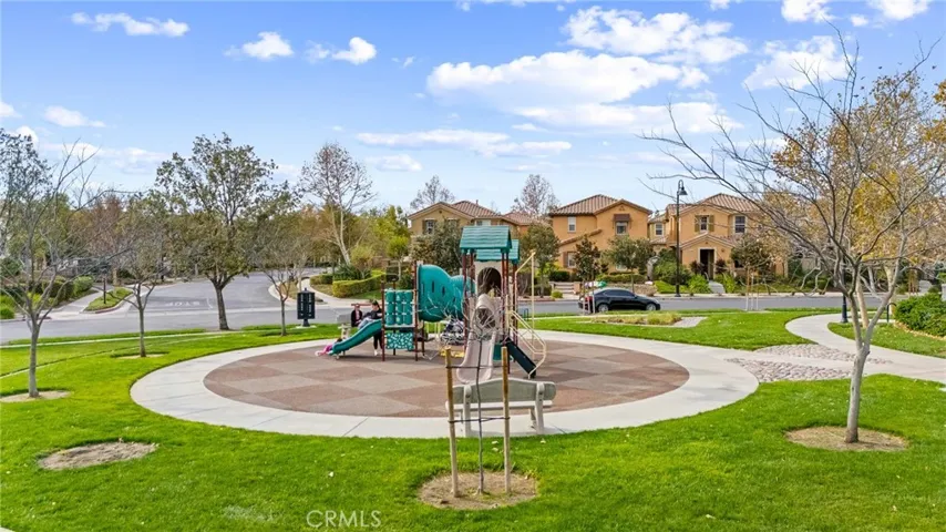 7169 Logsdon Drive, Eastvale, California 92880