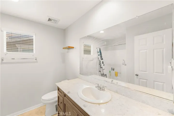 7169 Logsdon Drive, Eastvale, California 92880
