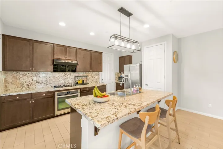 7169 Logsdon Drive, Eastvale, California 92880