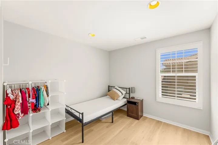 7169 Logsdon Drive, Eastvale, California 92880