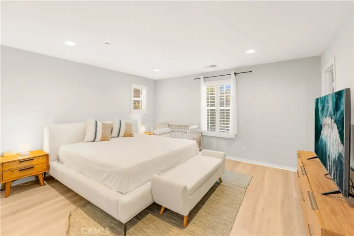 7169 Logsdon Drive, Eastvale, California 92880