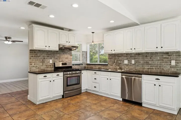 310 S Central Ave, Tracy, California 95376