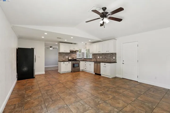 310 S Central Ave, Tracy, California 95376