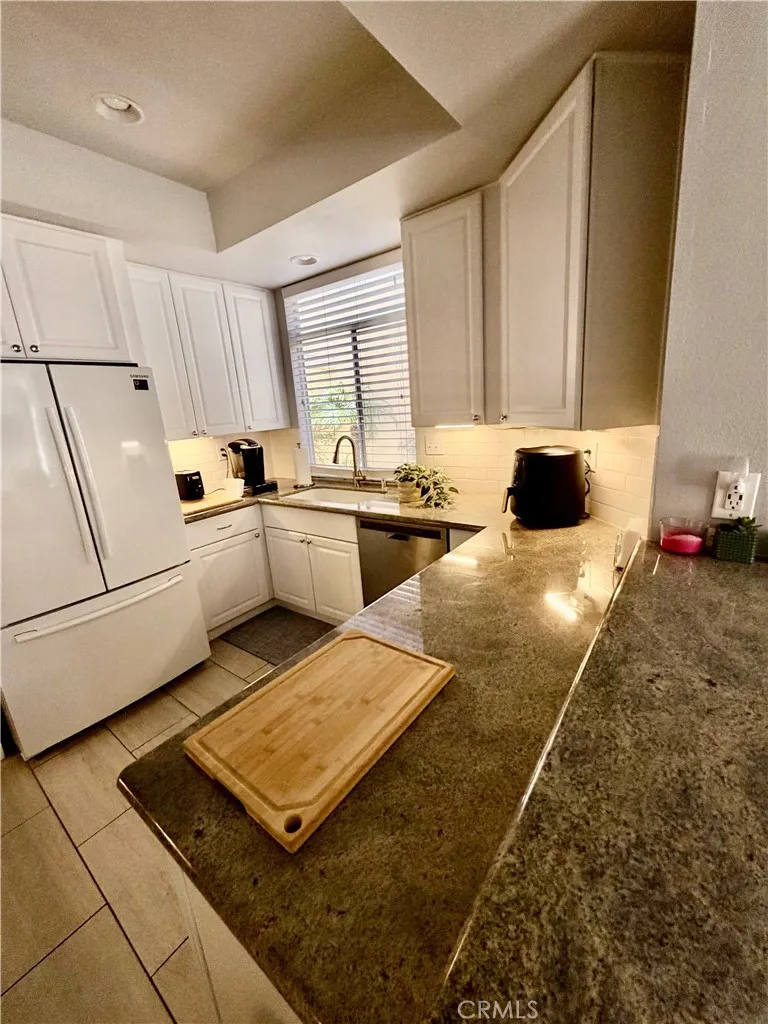 3100 Castelar Court 103, Corona, California 92882 home-pic-22