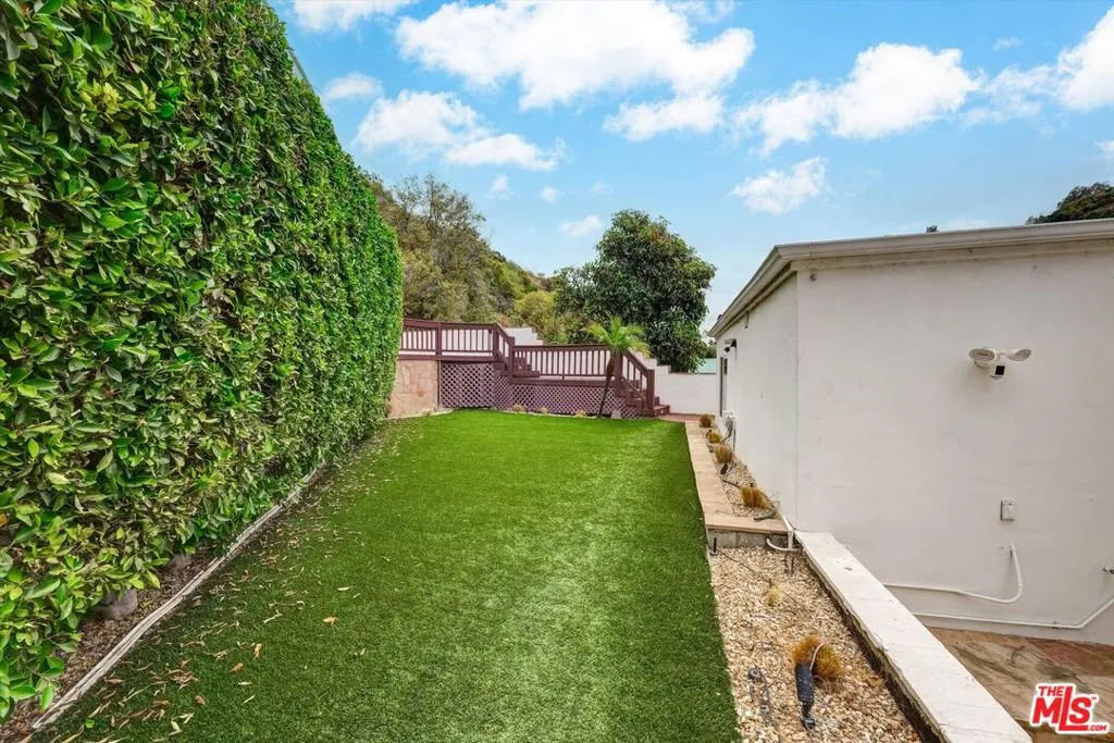 1754 Franklin Canyon Drive, Beverly Hills, California 90210 home-pic-60