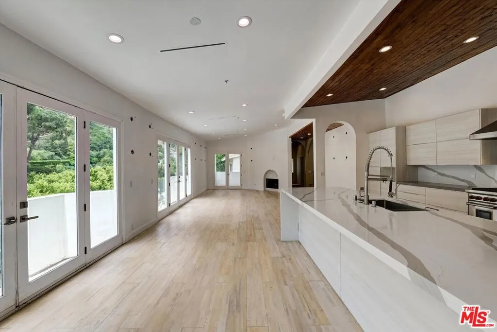 1754 Franklin Canyon Drive, Beverly Hills, California 90210 home-pic-31