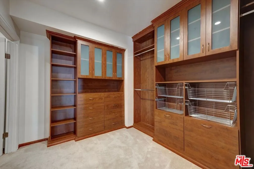 1754 Franklin Canyon Drive, Beverly Hills, California 90210 home-pic-44