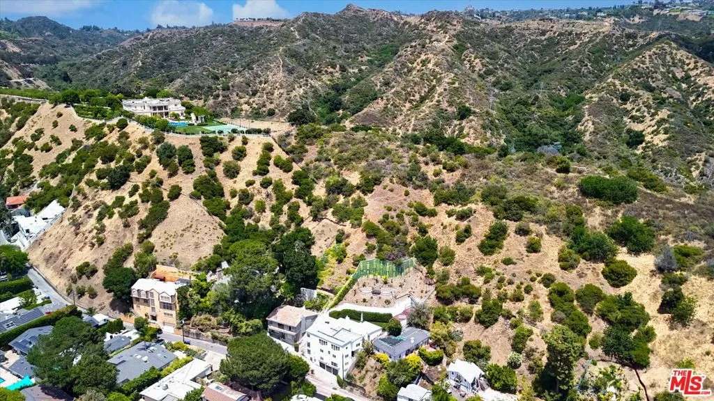 1754 Franklin Canyon Drive, Beverly Hills, California 90210 home-pic-73