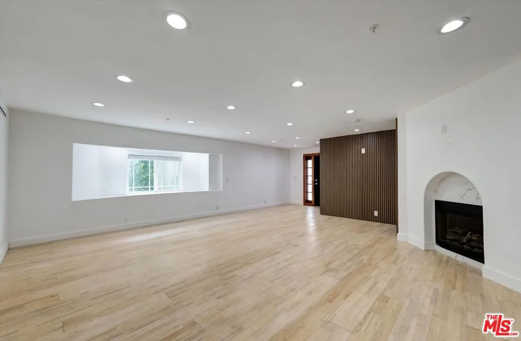1754 Franklin Canyon Drive, Beverly Hills, California 90210 home-pic-53