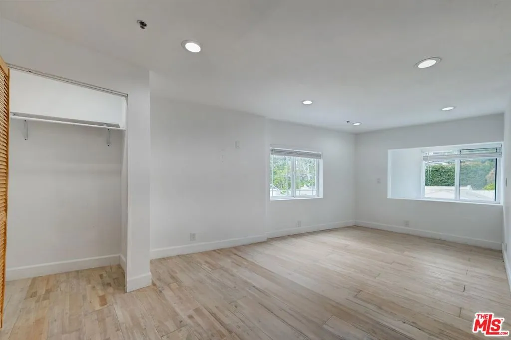 1754 Franklin Canyon Drive, Beverly Hills, California 90210 home-pic-59