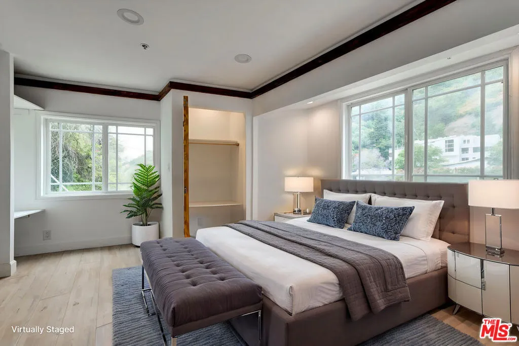 1754 Franklin Canyon Drive, Beverly Hills, California 90210 home-pic-17